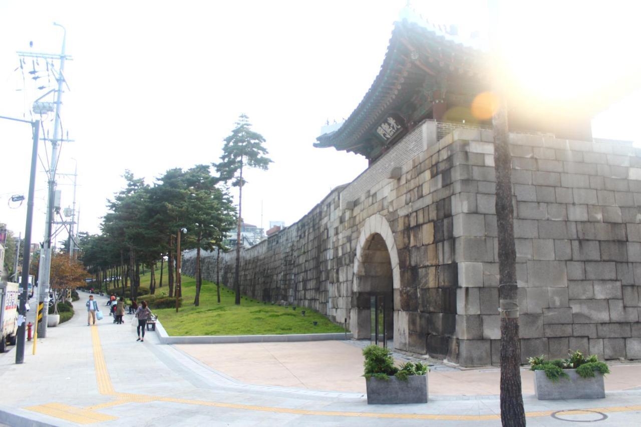 Plan A Hostel in Dongdaemun Seoel Buitenkant foto